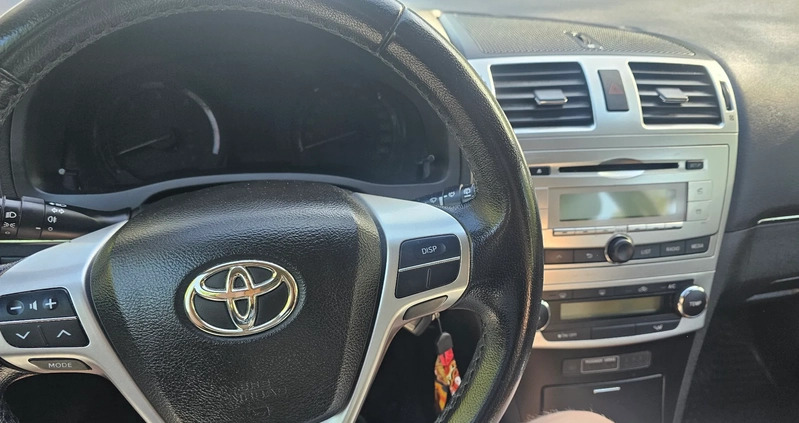 Toyota Avensis cena 32400 przebieg: 280000, rok produkcji 2014 z Chełmek małe 254